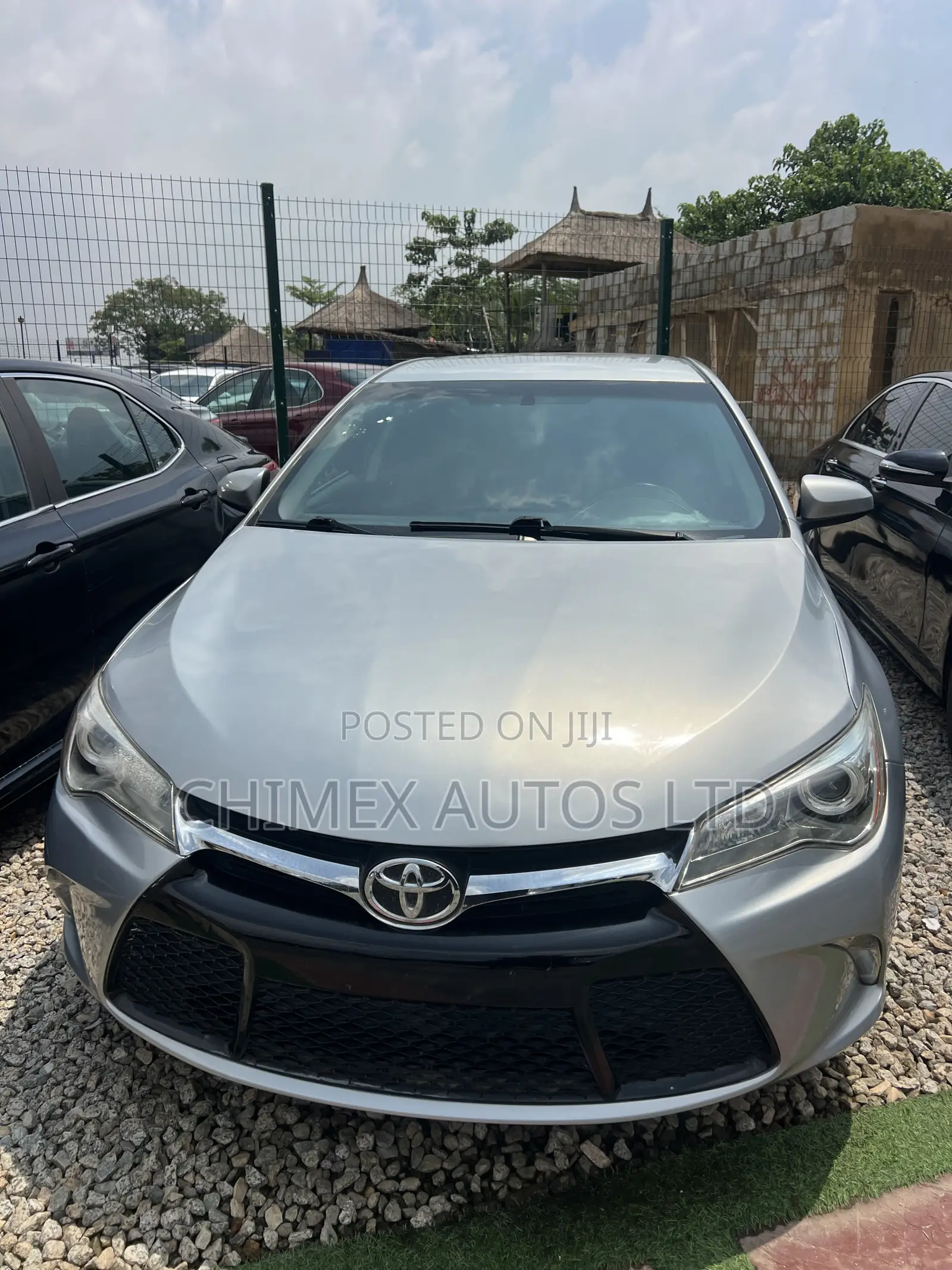 Toyota Camry SE 4dr Sedan (2.5L 4cyl 6A) 2015 Silver