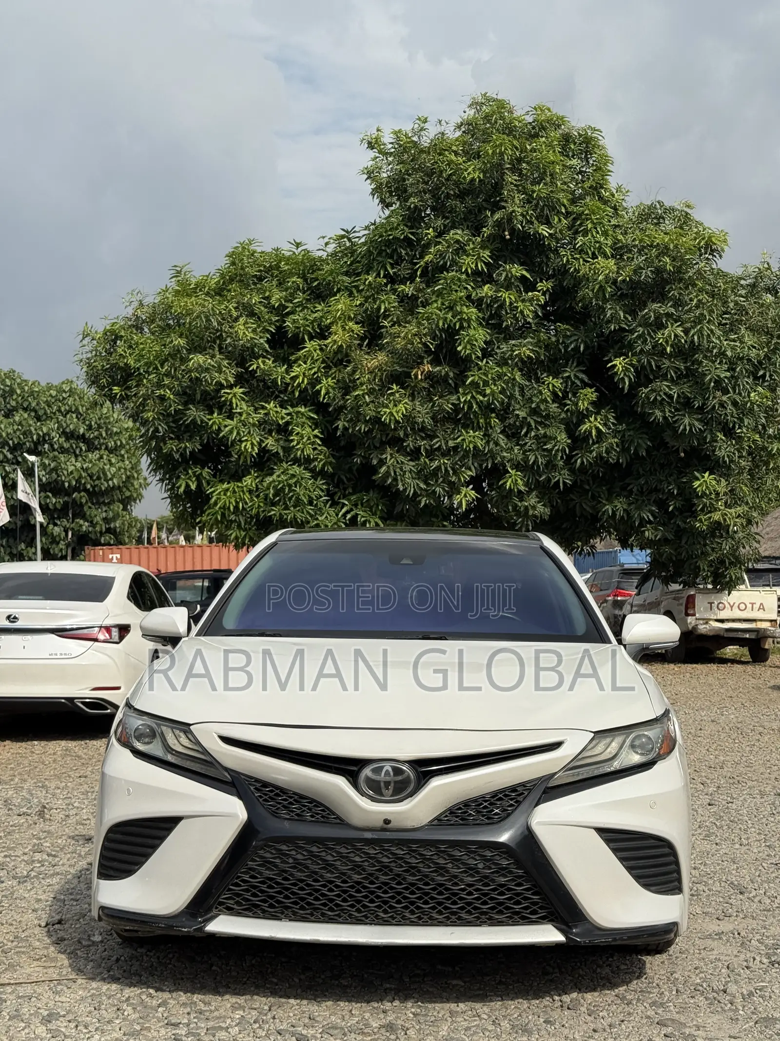 Toyota Camry XSE FWD (2.5L 4cyl 8AM) 2018 White
