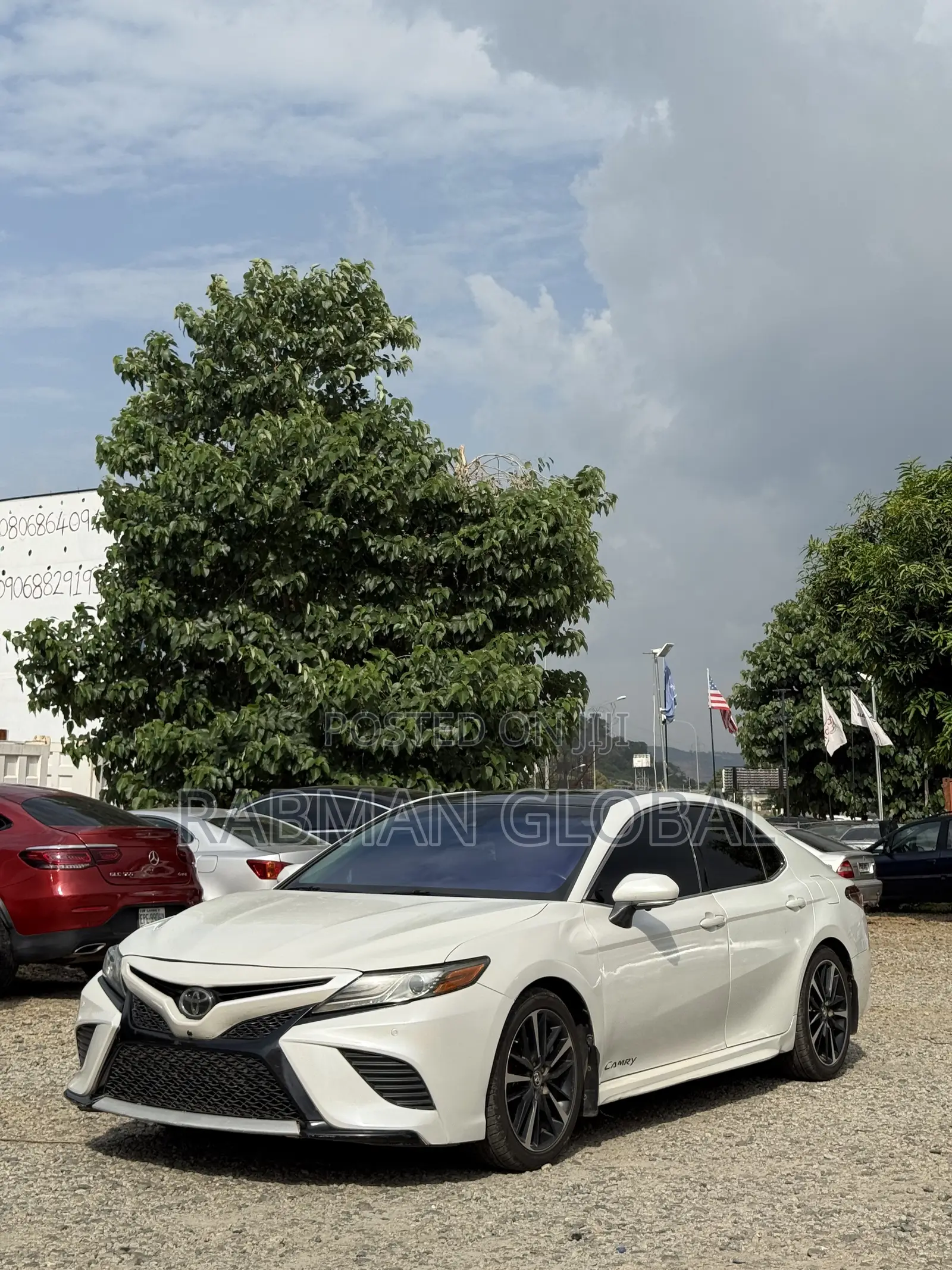 Toyota Camry XSE FWD (2.5L 4cyl 8AM) 2018 White
