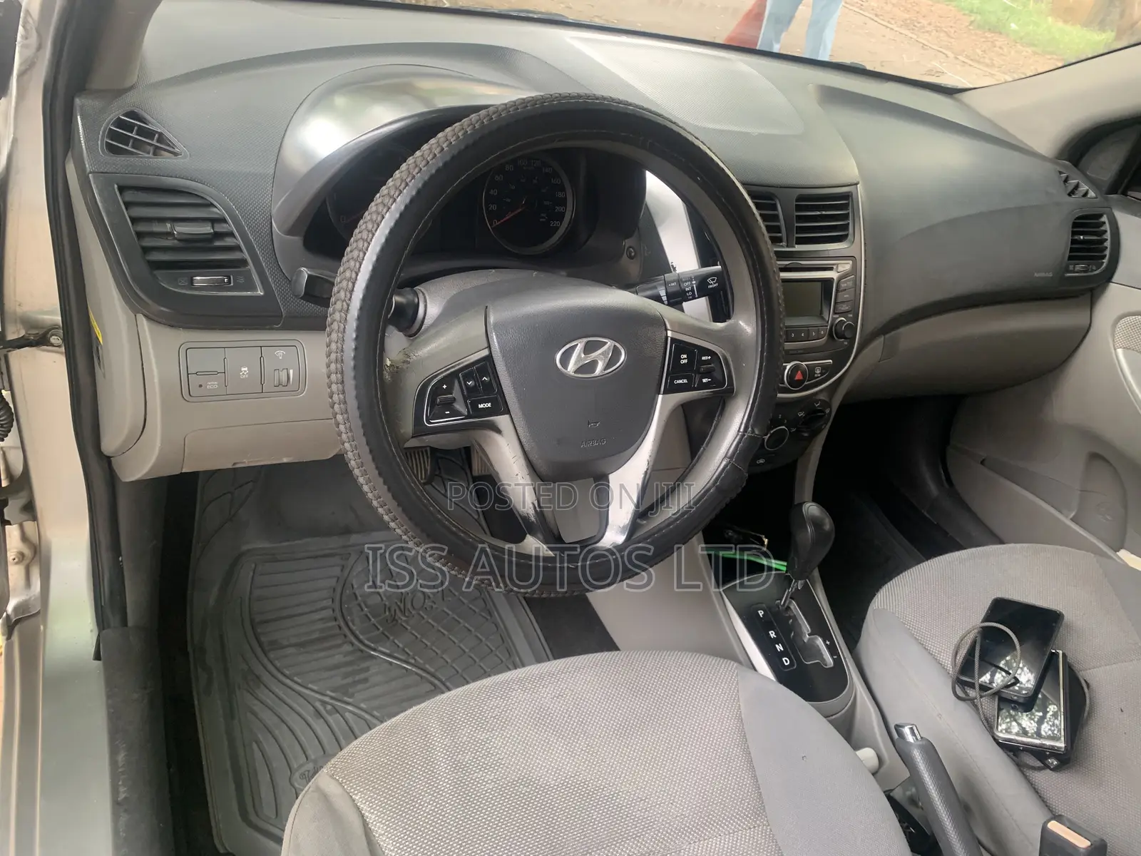 Hyundai Accent GLS 4dr Sedan (1.6L 4cyl 6M) 2014 Silver