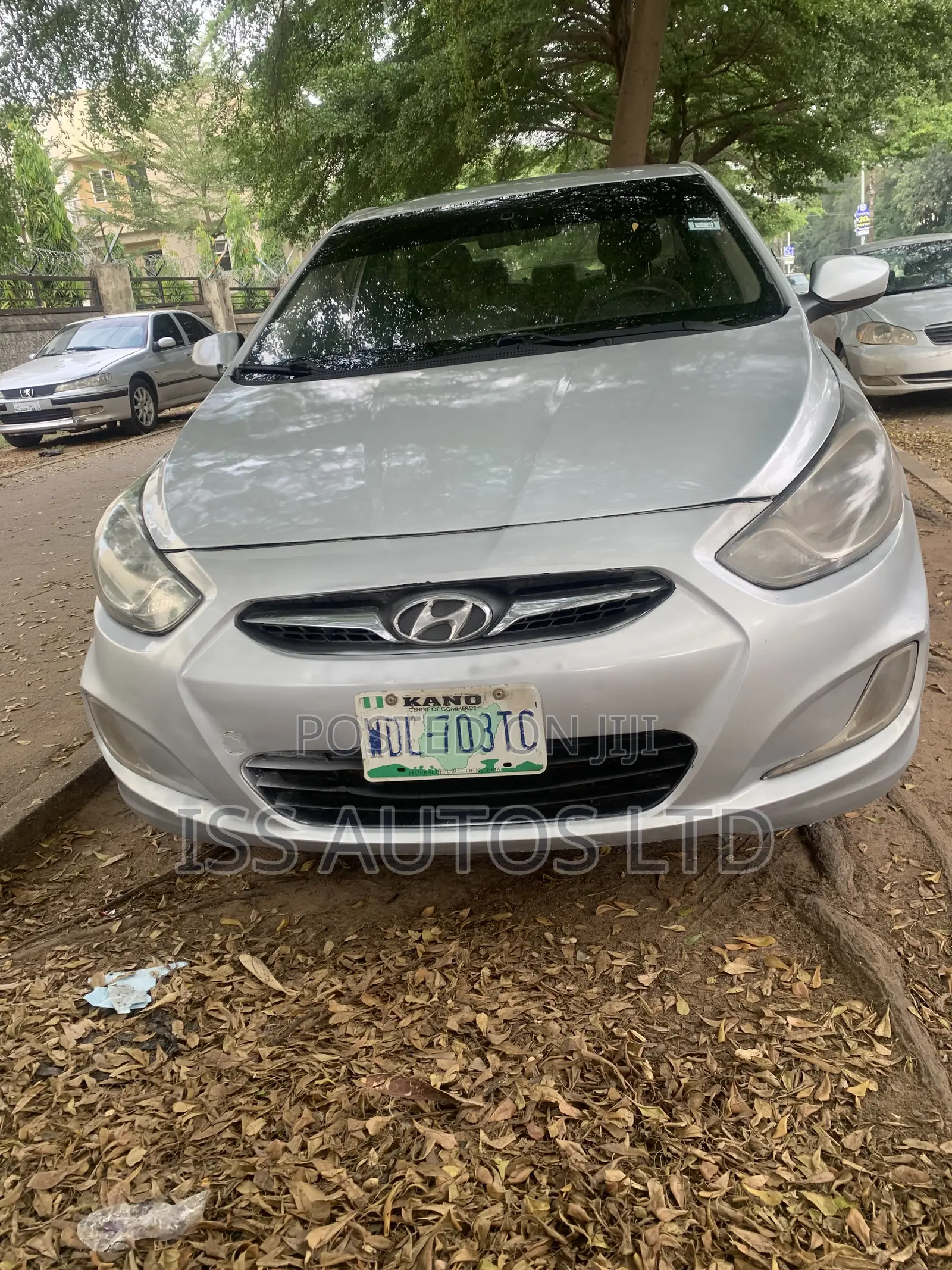 Hyundai Accent GLS 4dr Sedan (1.6L 4cyl 6M) 2014 Silver
