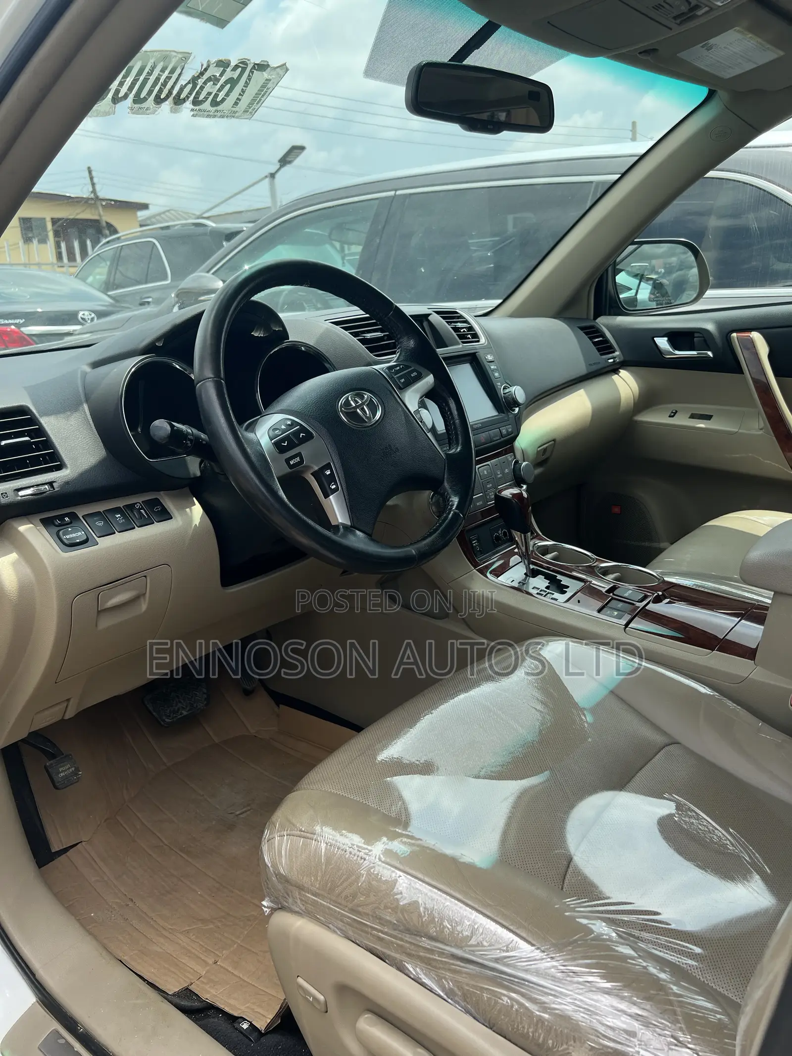 Toyota Highlander Limited 2012 White