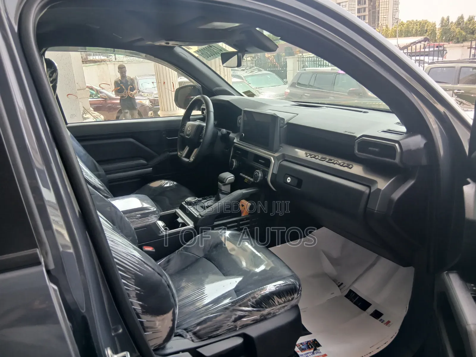 Toyota Tacoma SR5 Double Cab 6' Bed AT 2024 Gray