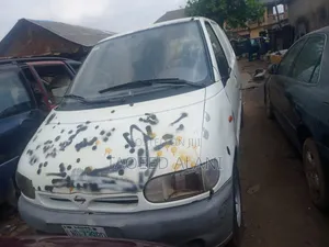 Nissan Serena 1999 White