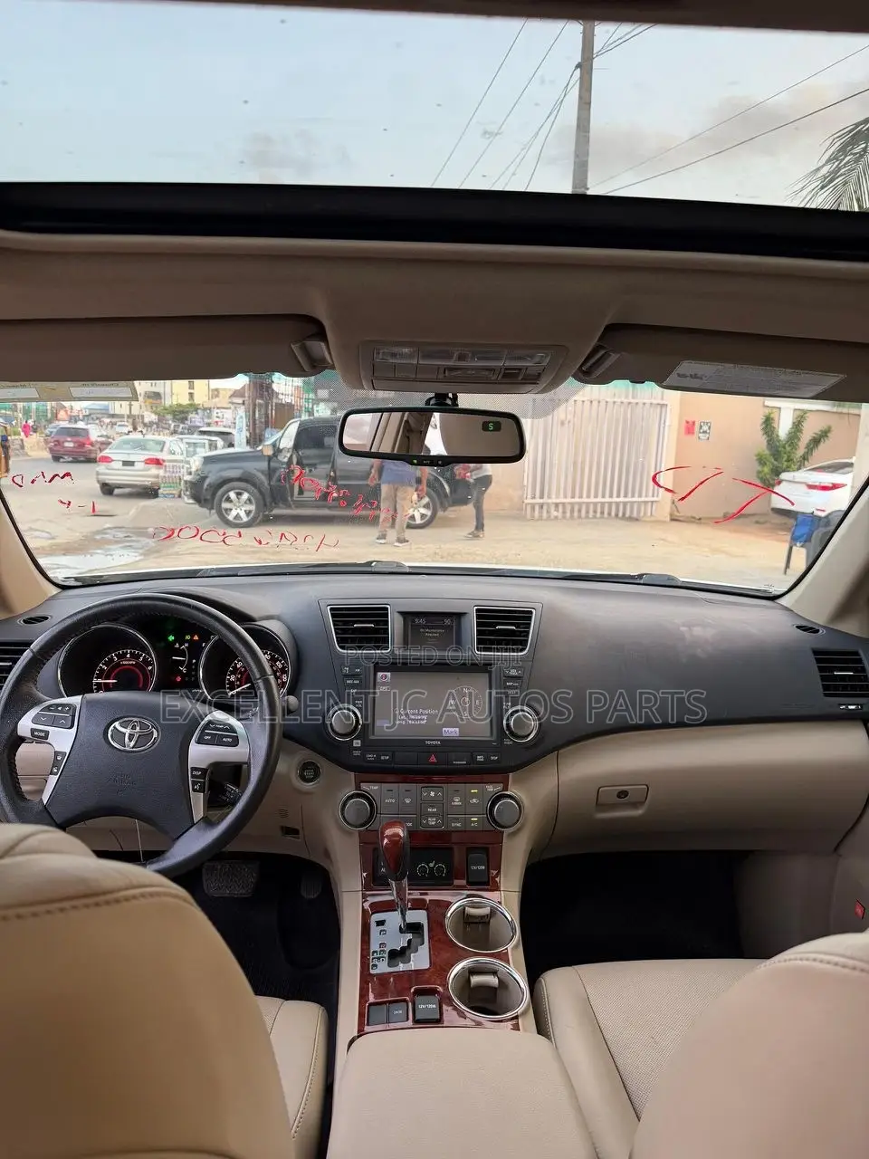 Toyota Highlander Limited 2012 White