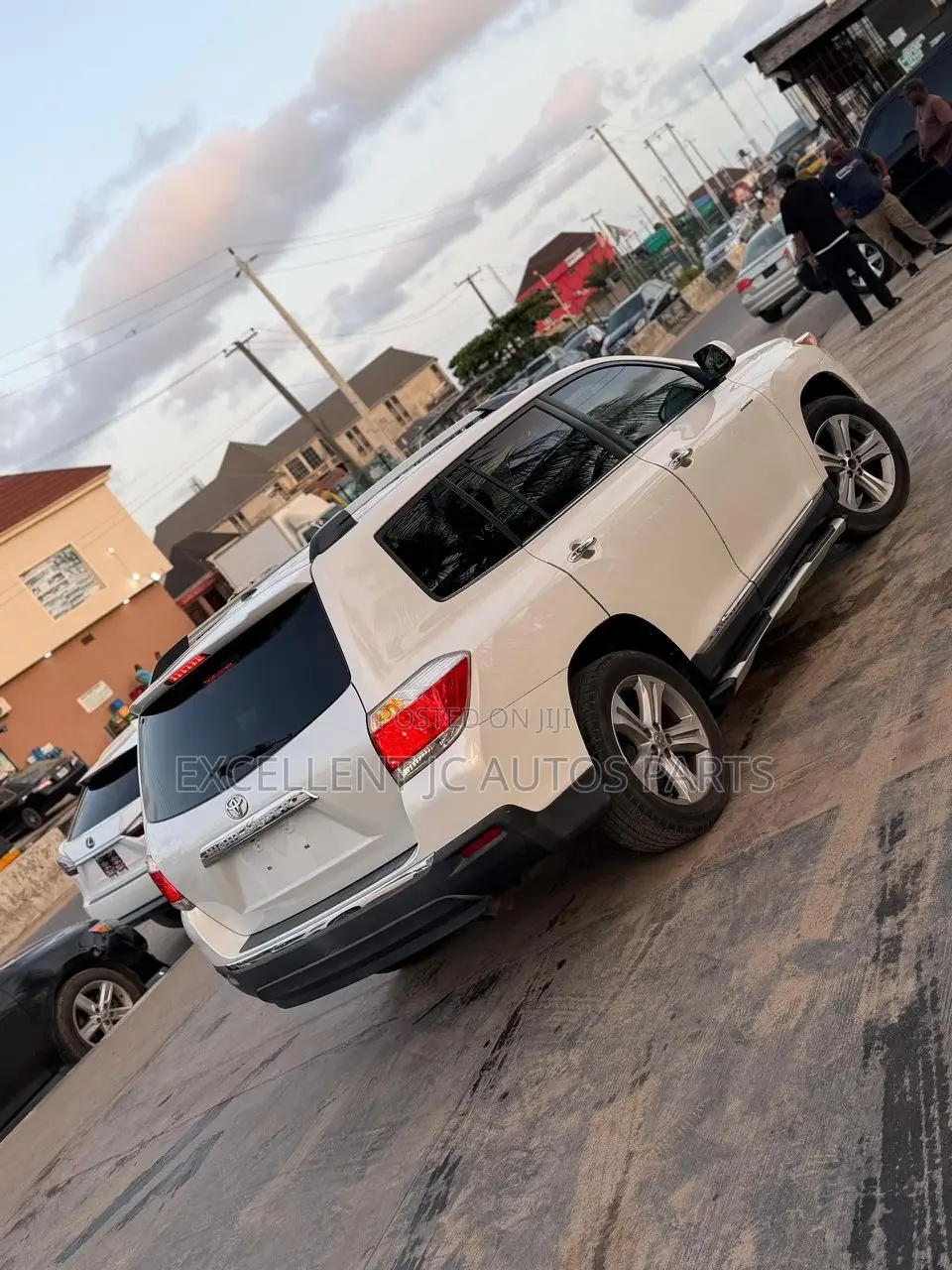 Toyota Highlander Limited 2012 White