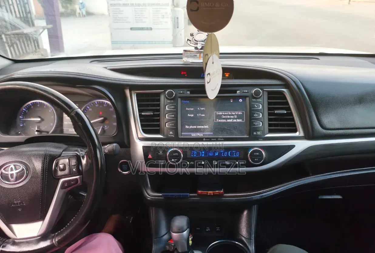 Toyota Highlander 2019 White