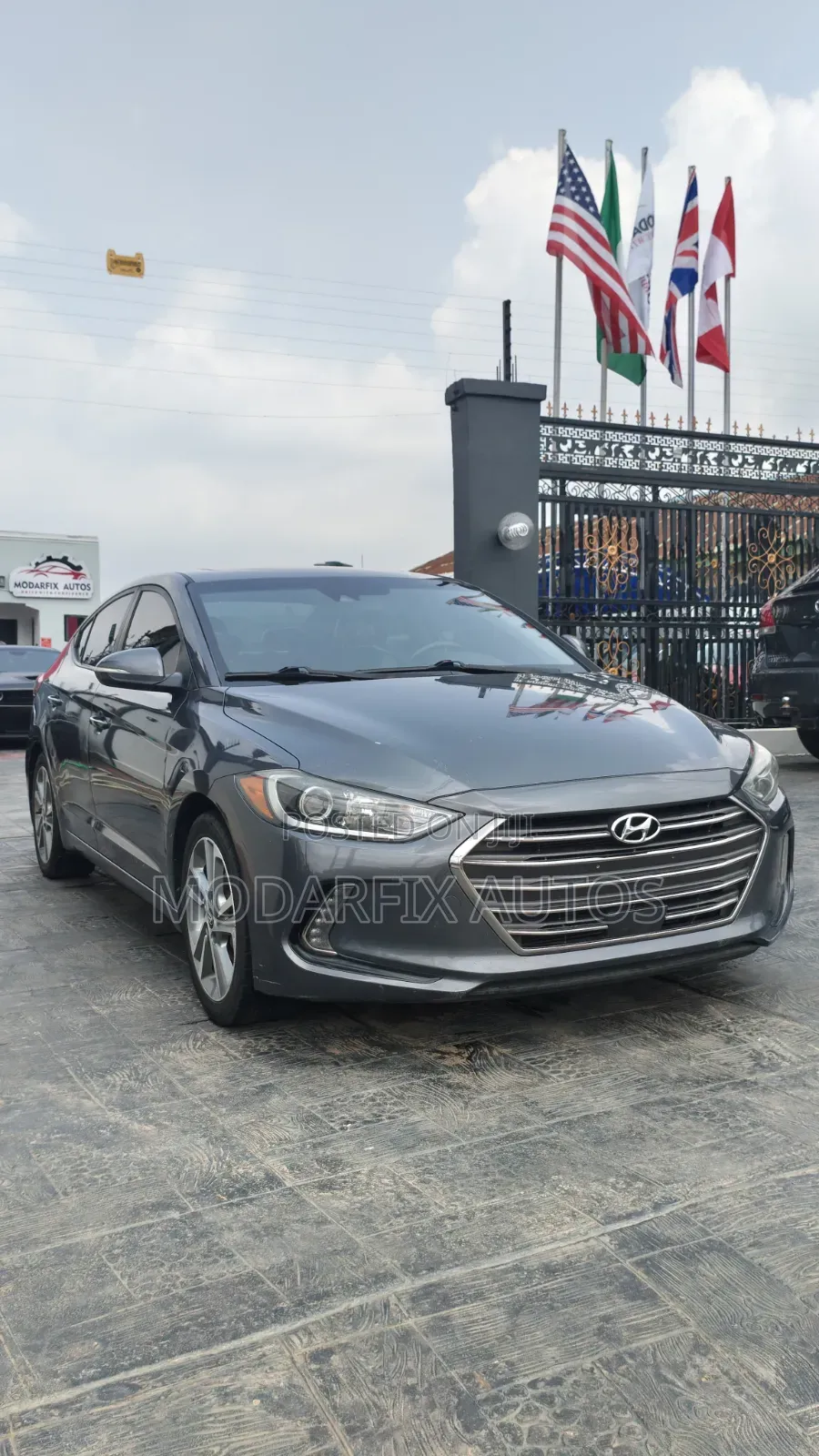 Hyundai Elantra Limited Sedan FWD (2.0L 4cyl 6A) 2017 Teal