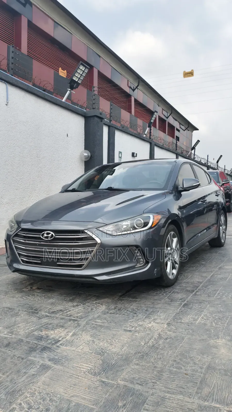 Hyundai Elantra Limited Sedan FWD (2.0L 4cyl 6A) 2017 Teal