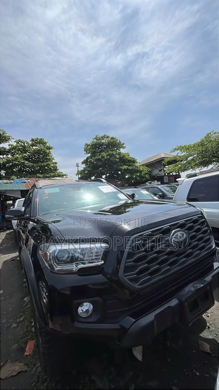 Toyota Tacoma 2020 Black