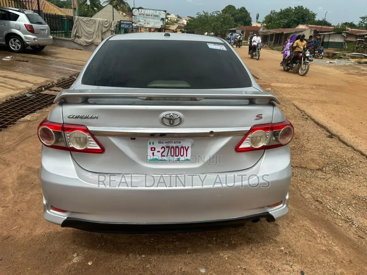 Toyota Corolla S 4dr Sedan (1.8L 4cyl 4A) 2013 Silver