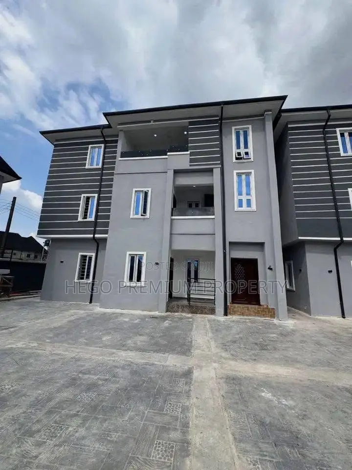 2bdrm Apartment in Sars Estate, Obio-Akpor for sale