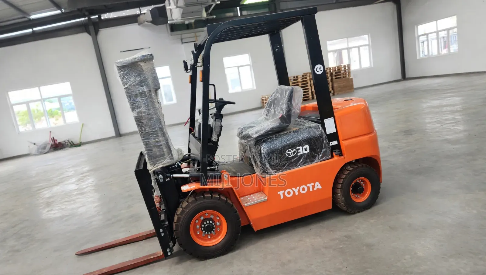 > *Brand New 3 Ton Toyota 30 Forklift Automatic Diesel Lagos*