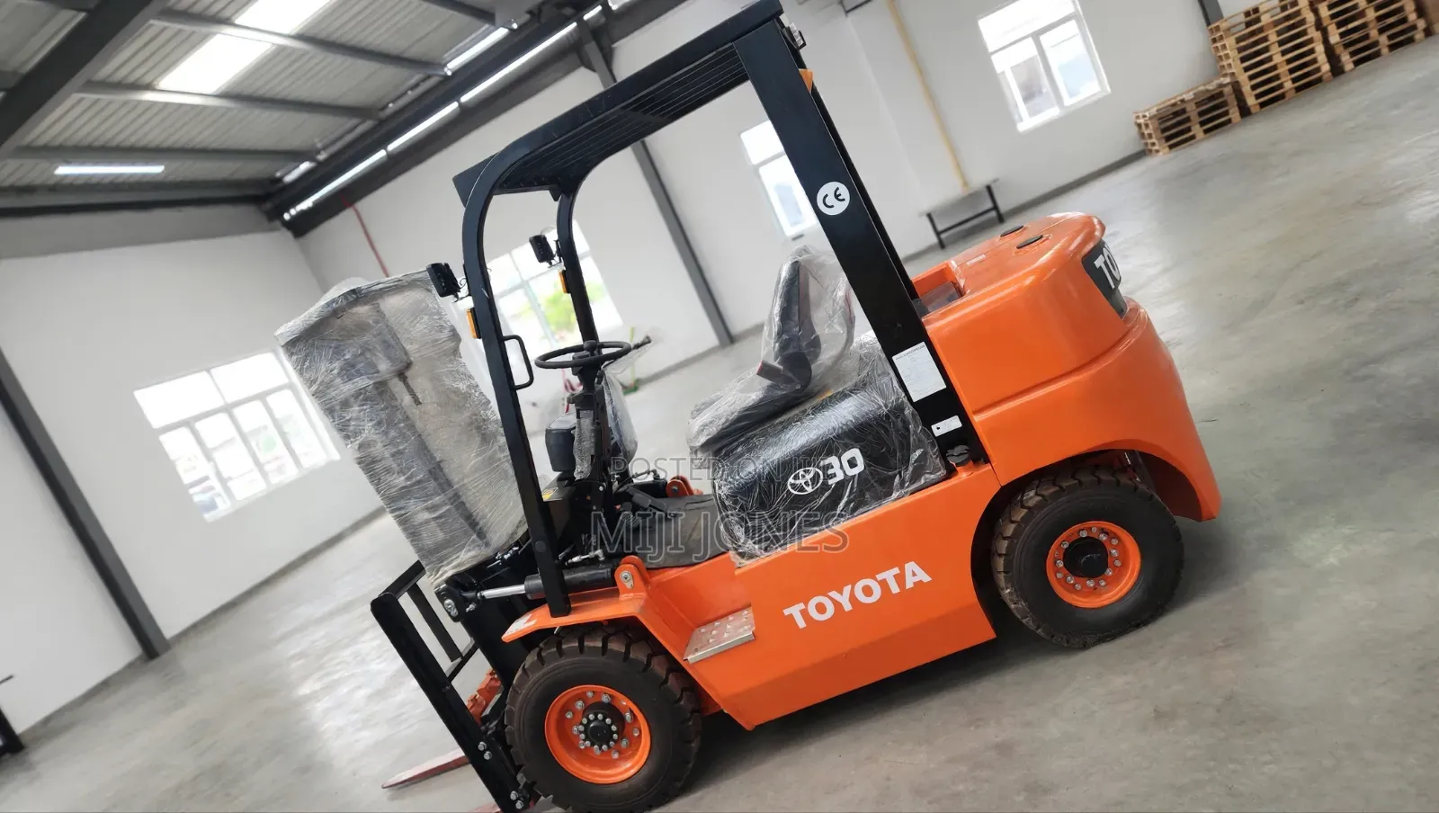 > *Brand New 3 Ton Toyota 30 Forklift Automatic Diesel Lagos*