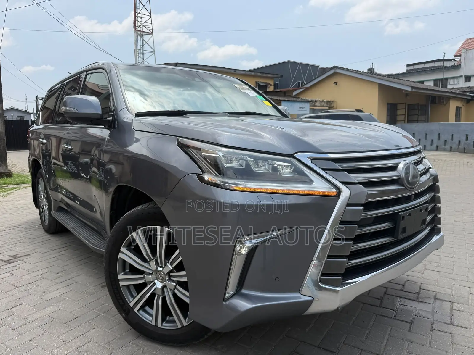 Lexus LX 570 (5 seats) AWD 2016 Gray