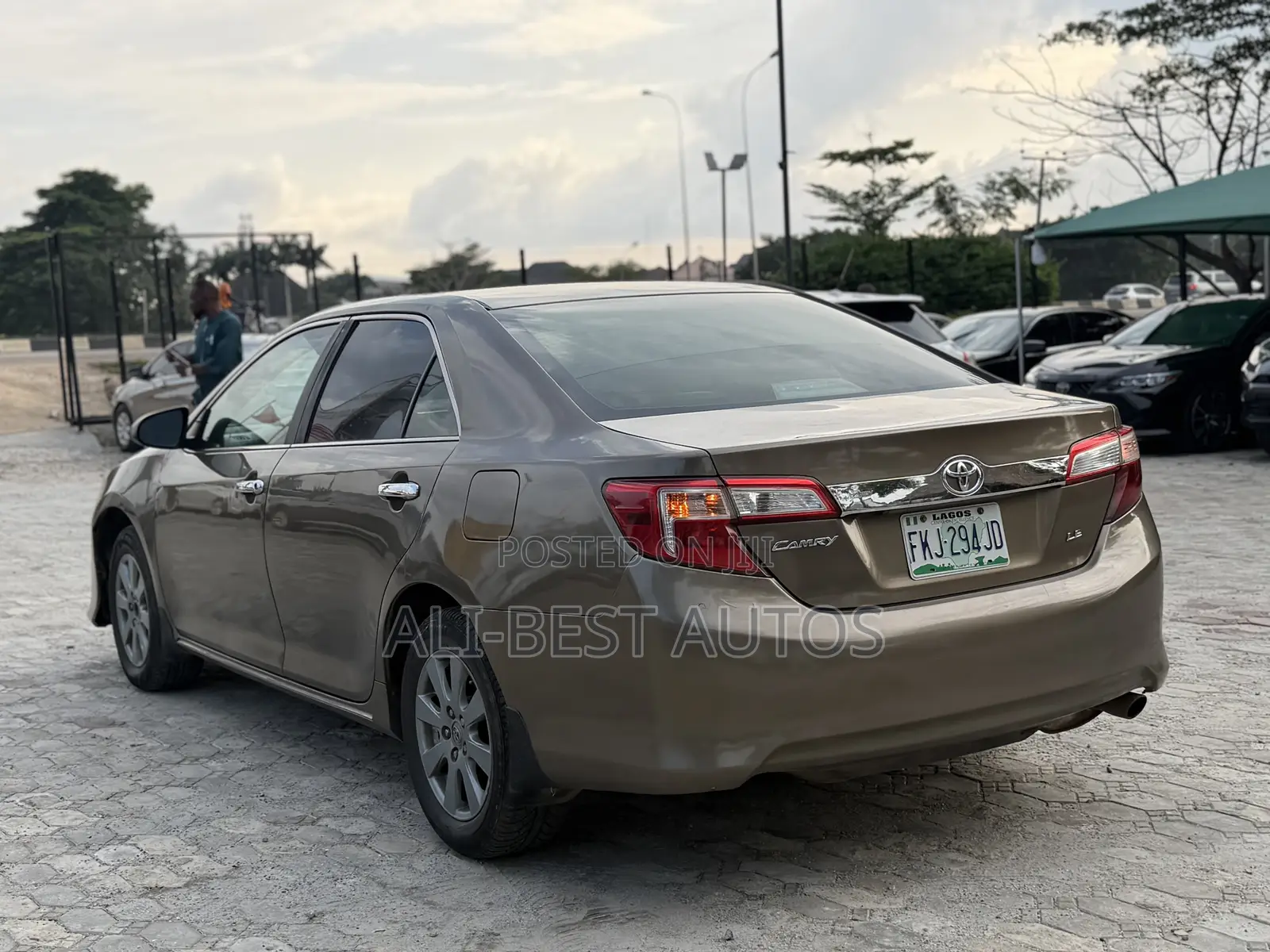 Toyota Camry 2014 Brown