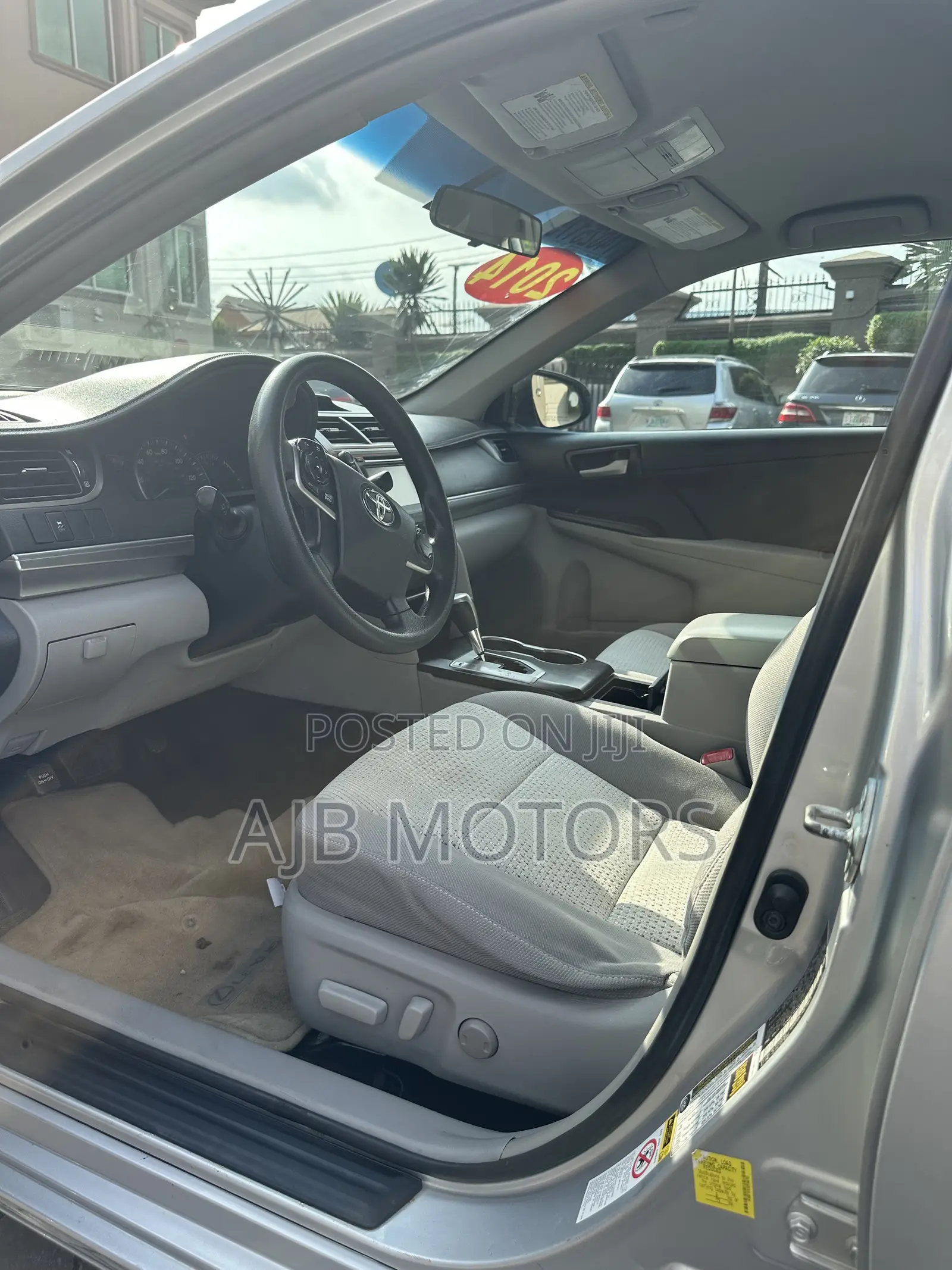 Toyota Camry LE 4dr Sedan (2.5L 4cyl 6A) 2013 Silver