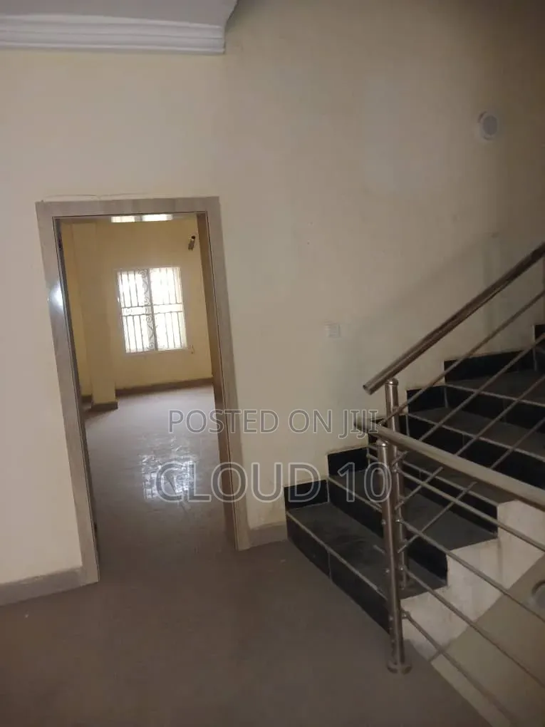 4bdrm Duplex in Guzape District for sale