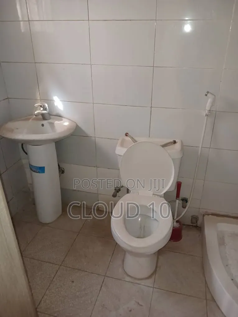 4bdrm Duplex in Guzape District for sale
