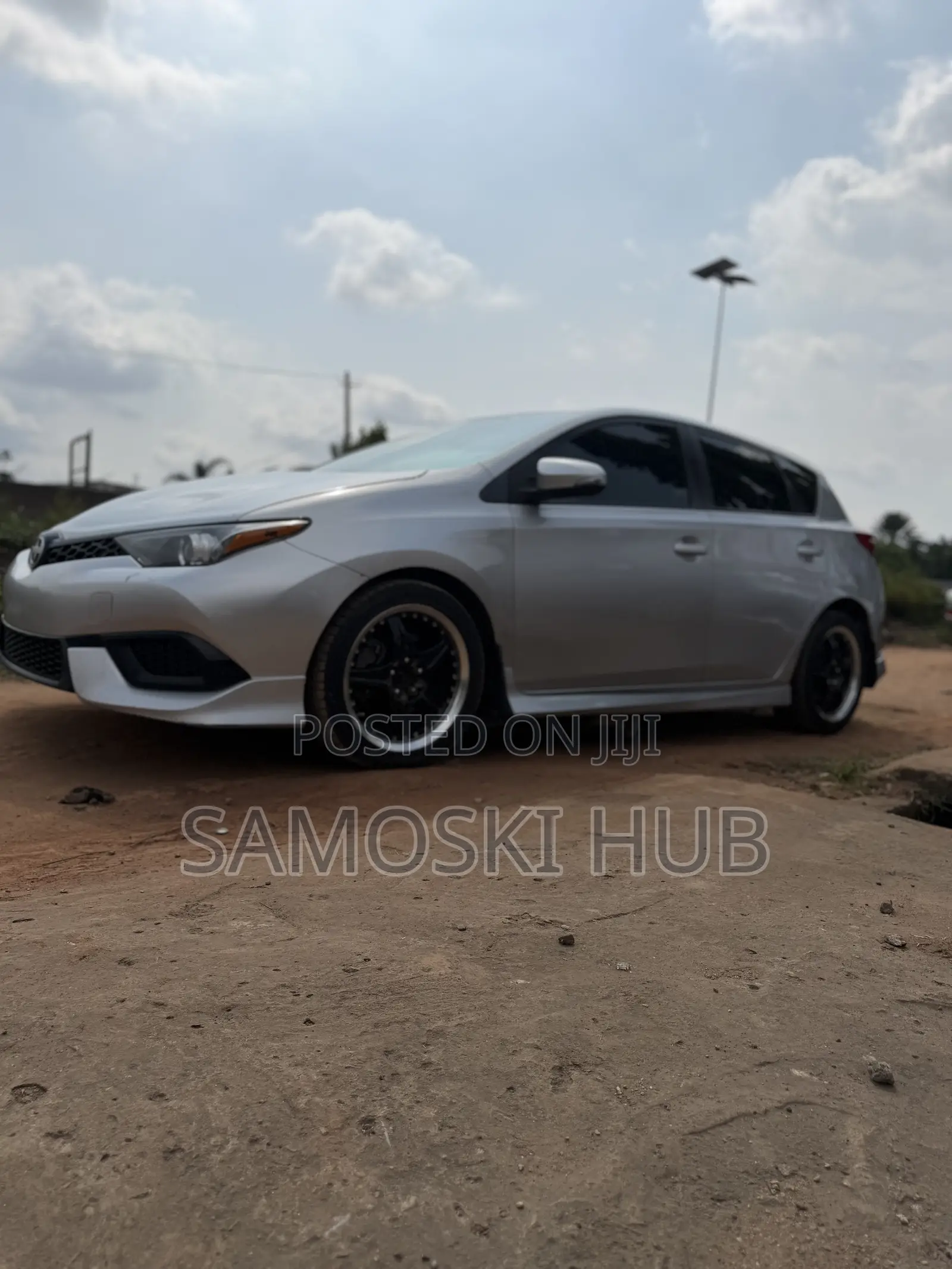 Scion iM Base 2016 Silver