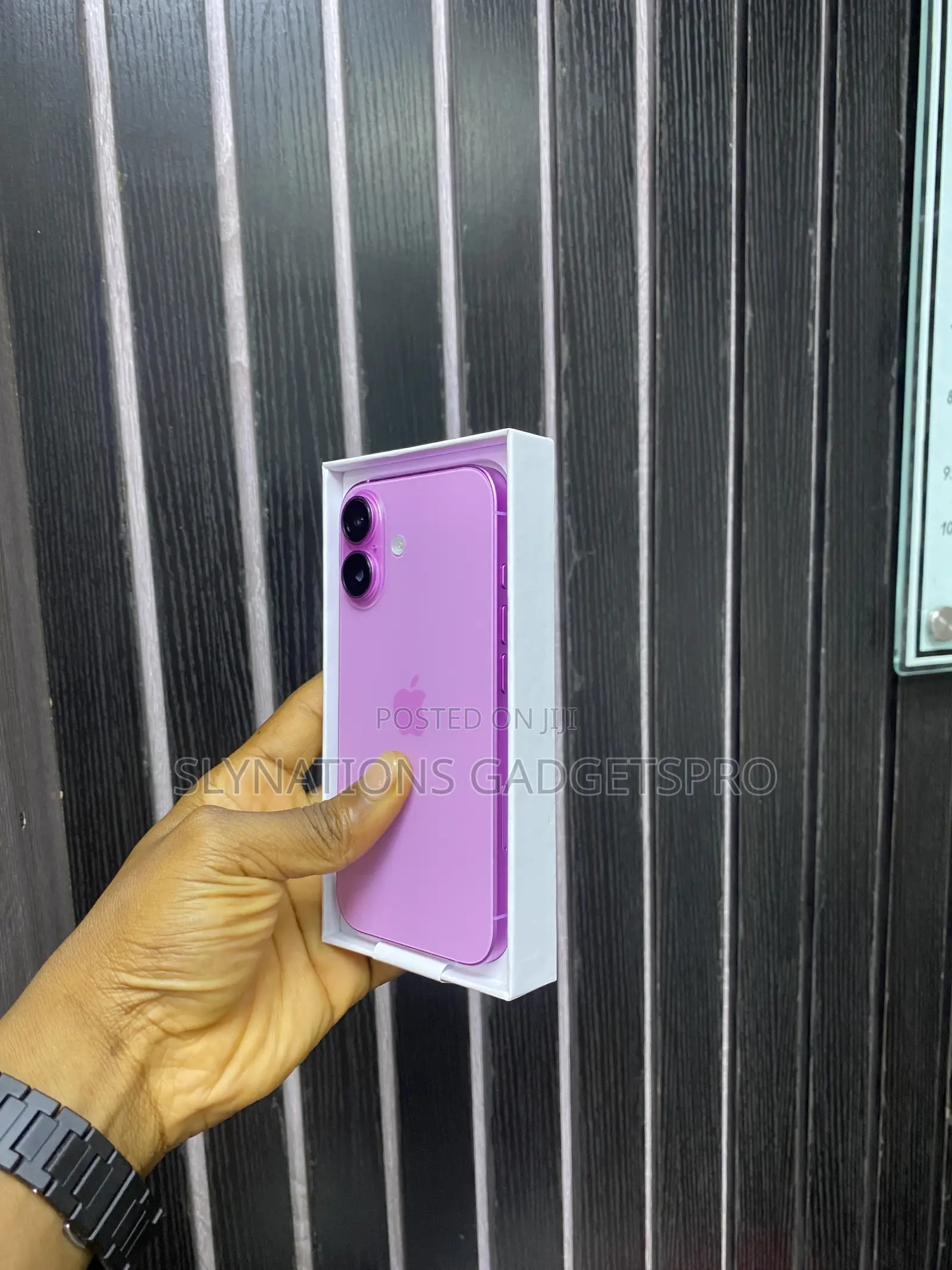Apple iPhone 16 128 GB Pink