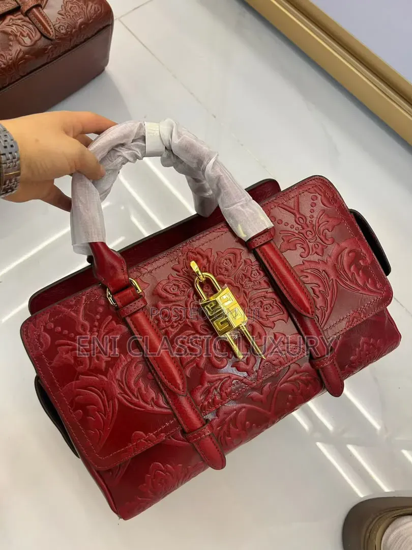 Givenchy Luxury Leather Bags for Women Best Quality Well Branded