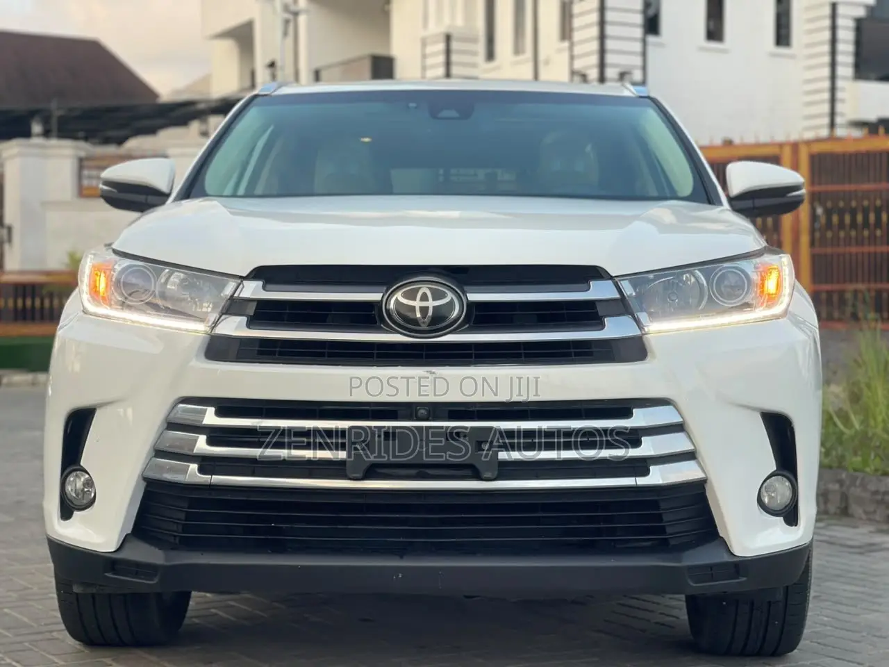 Toyota Highlander Limited 4x4 V6 (3.5L 6cyl 8A) 2017 White