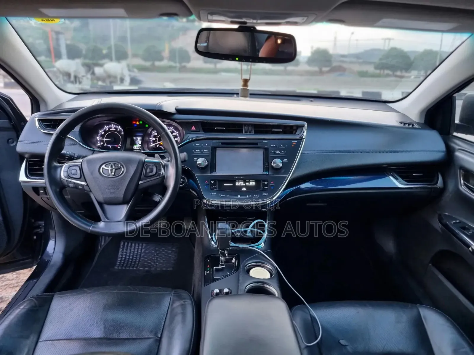Toyota Avalon XLE Premium FWD Sedan (3.6L 6cyl 6A) 2016 Black