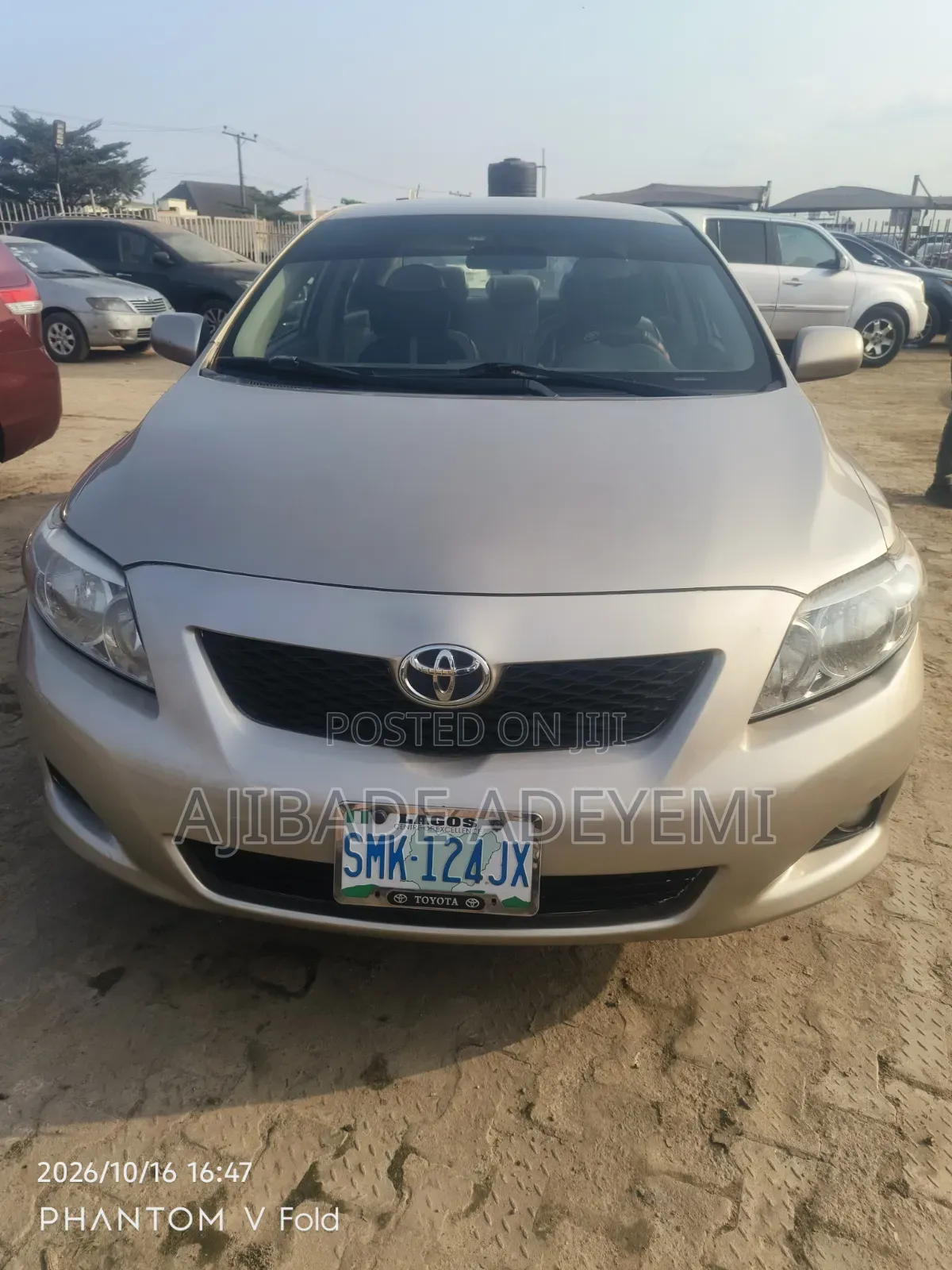 Toyota Corolla 2011 Gold
