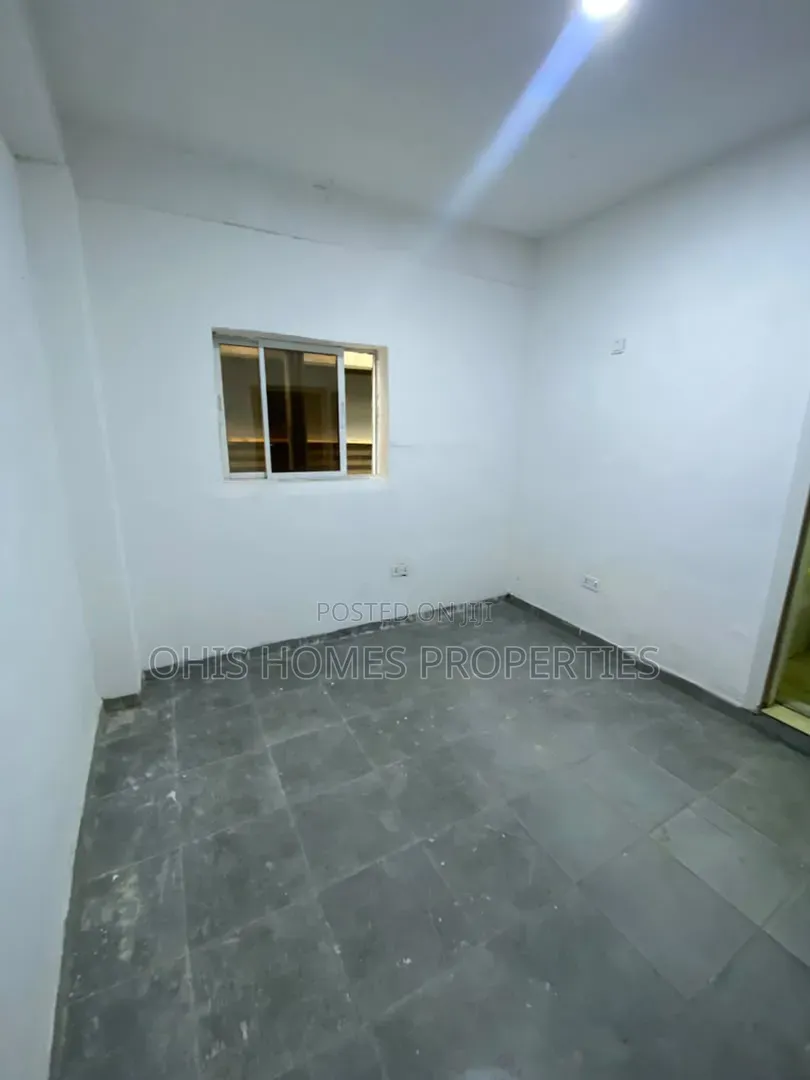 Studio Apartment in Osapa london for rent