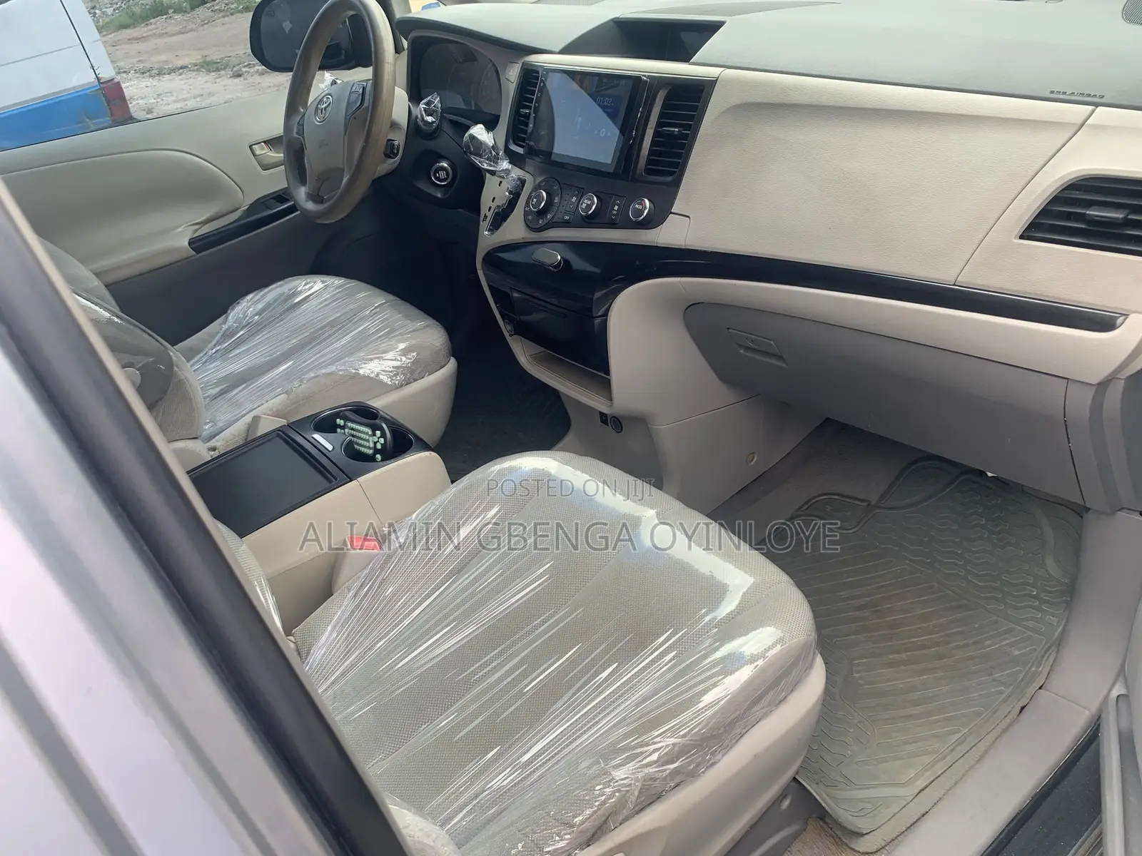 Toyota Sienna LE 7 Passenger 2011 Gray
