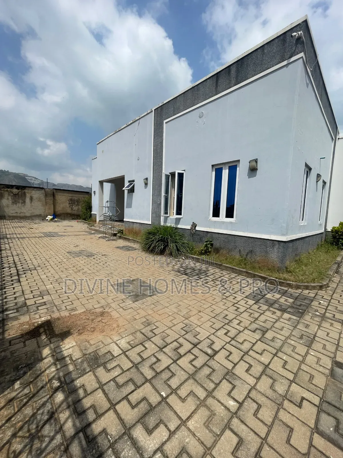 3bdrm Bungalow in Kubwa for sale