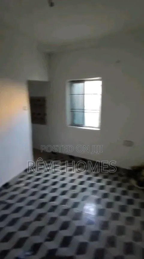 Studio Apartment in Alagomeji for rent