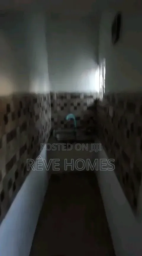 Studio Apartment in Alagomeji for rent