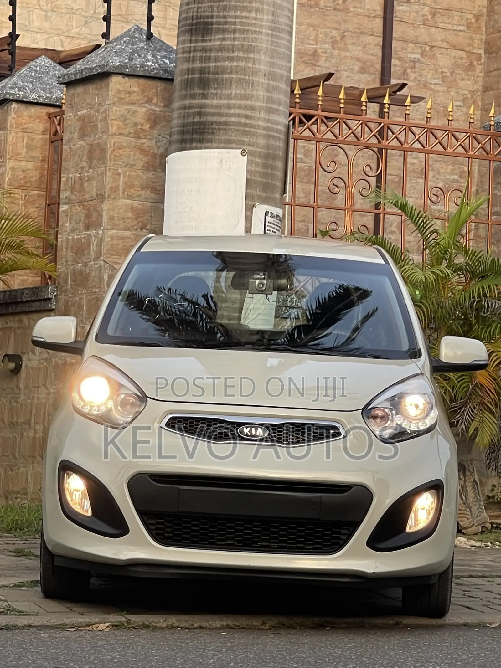 Kia Morning 2011 Off white