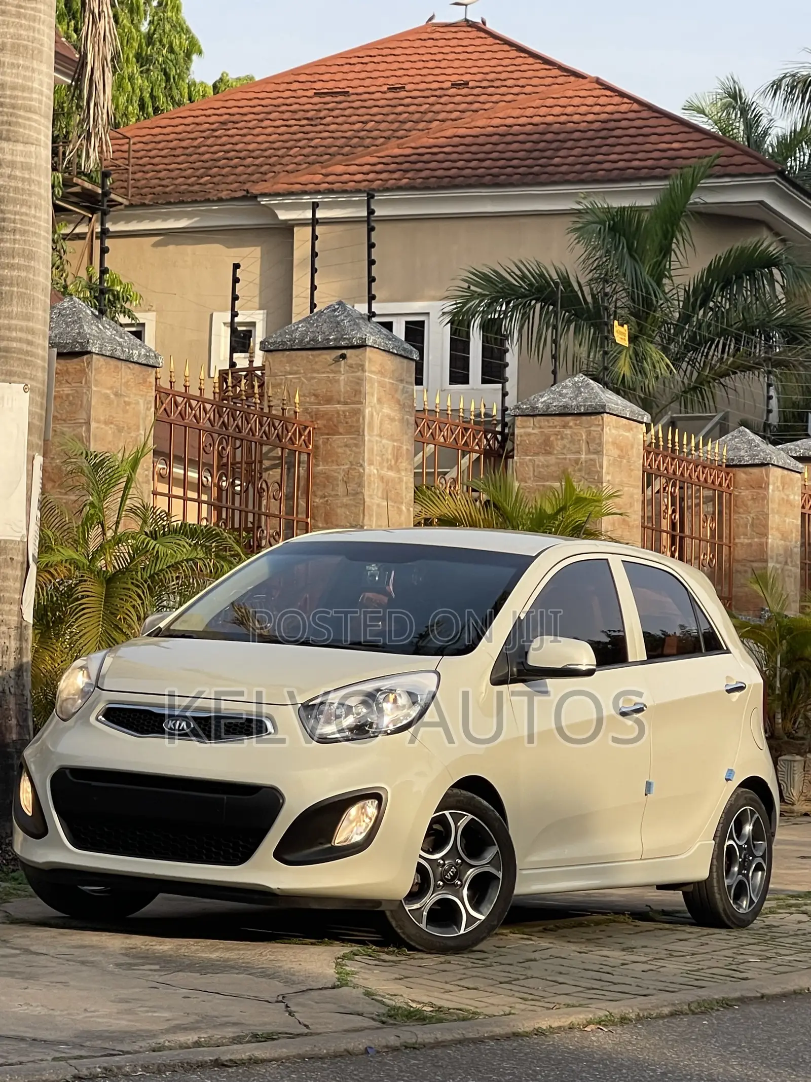 Kia Morning 2011 Off white