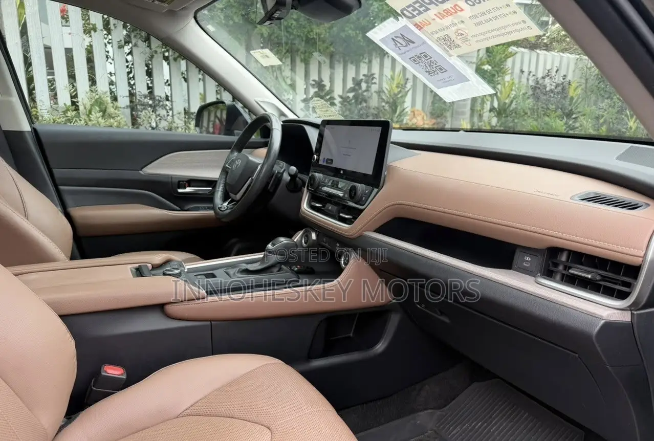 Toyota Grand Highlander Platinum AWD 2024 Black