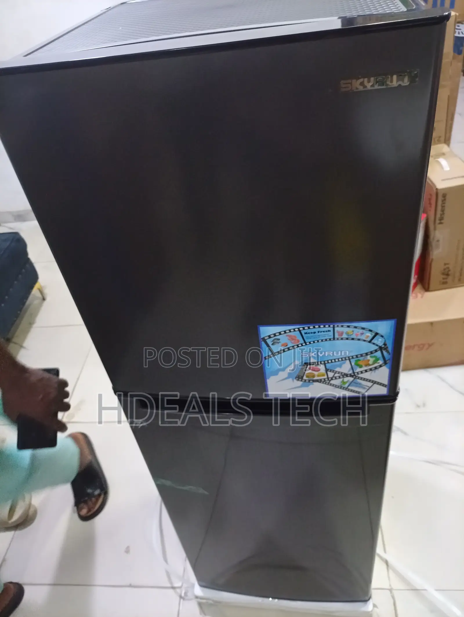 Best Fit Kitchen Refrigerator: Skyrun BCD-145A