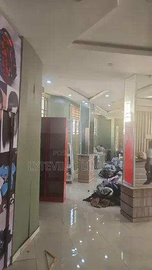 Office/Shop Space 125sqm