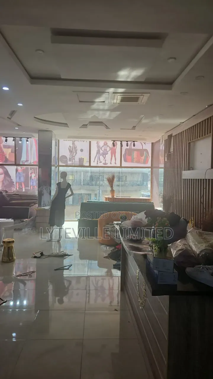 Office/Shop Space 125sqm