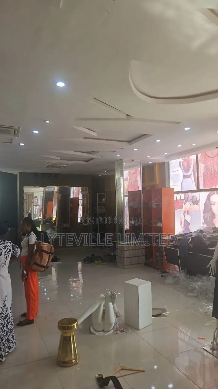 Office/Shop Space 125sqm