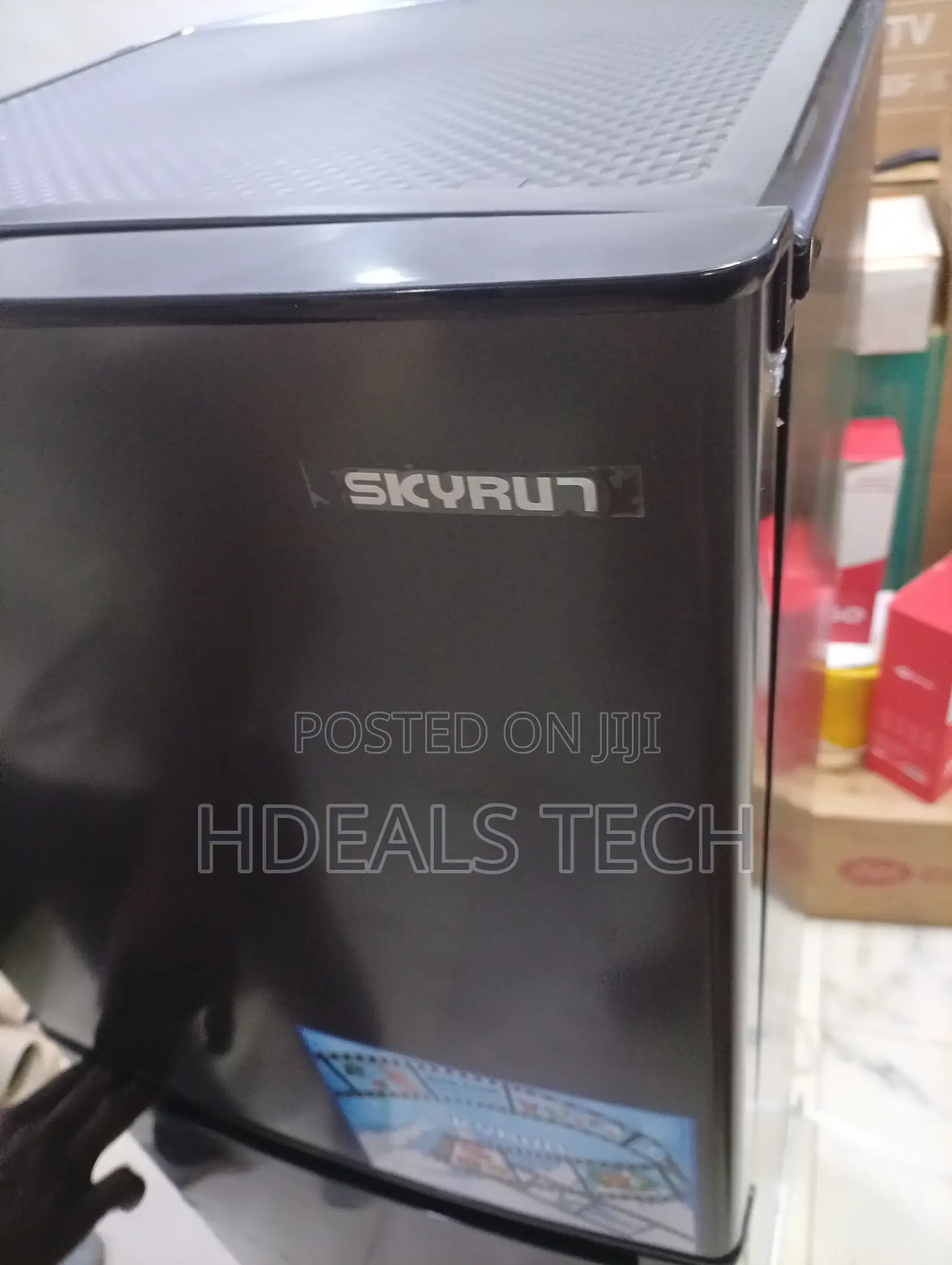 Spacious Skyrun Single Door Refrigerator