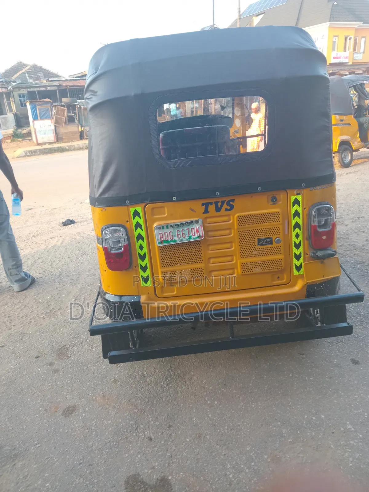 TVS King Deluxe Plus iTouch Start 2025 Yellow