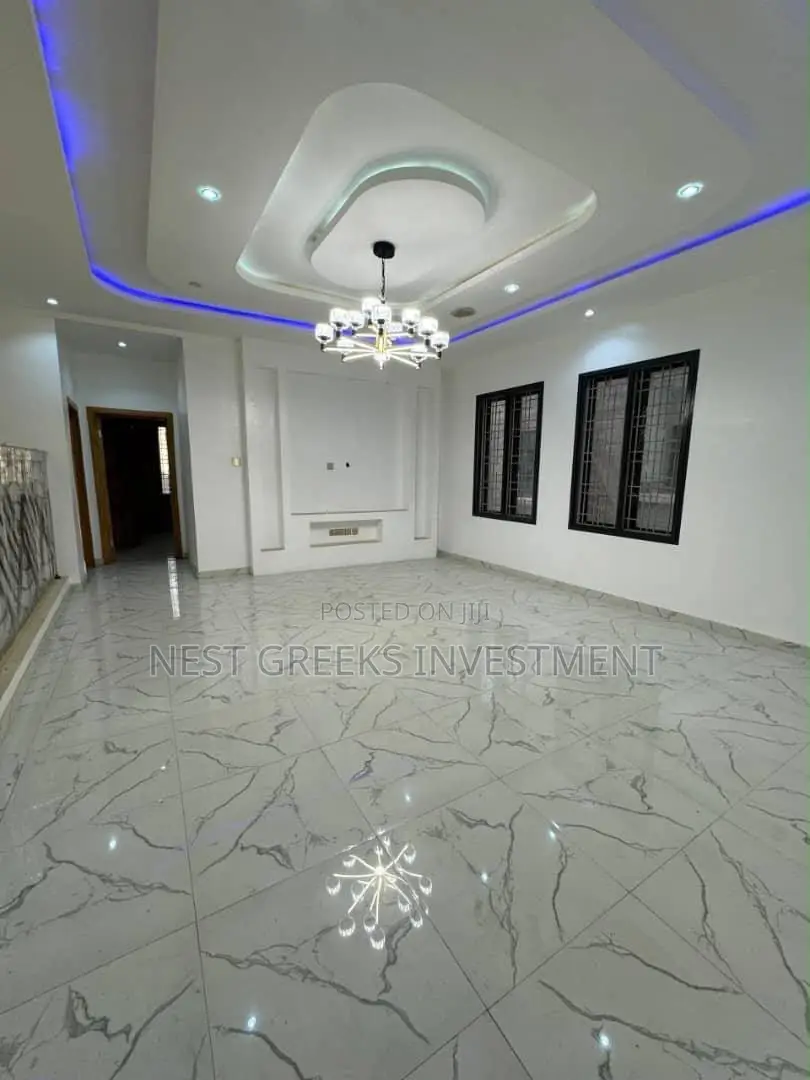 5bdrm Duplex in Omole Phase 1 for sale