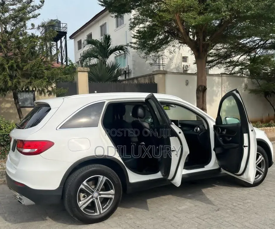 Mercedes-Benz GLC-Class 2016 White