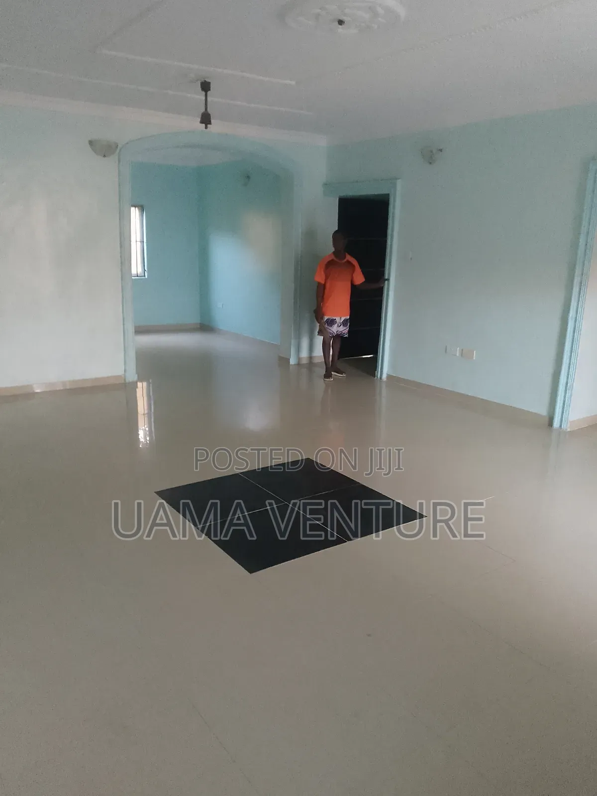 3bdrm Block of Flats in Lakowe for rent
