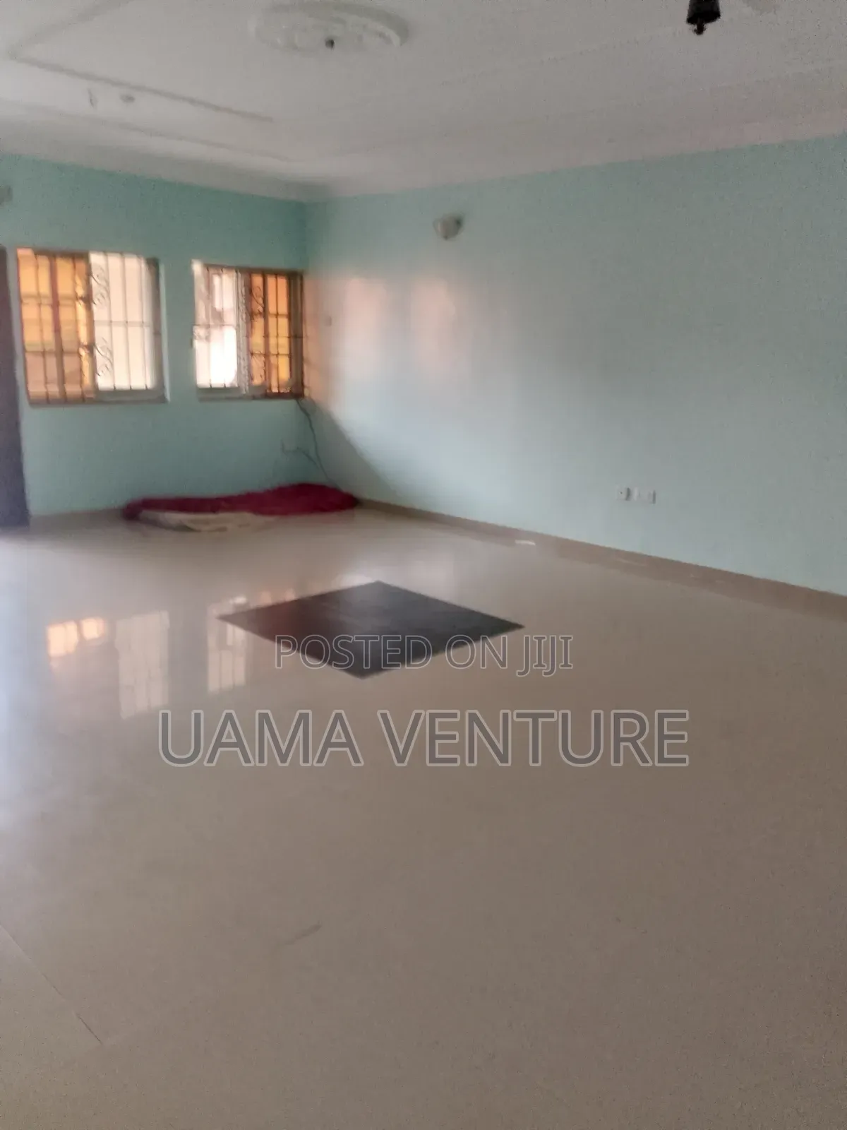 3bdrm Block of Flats in Lakowe for rent