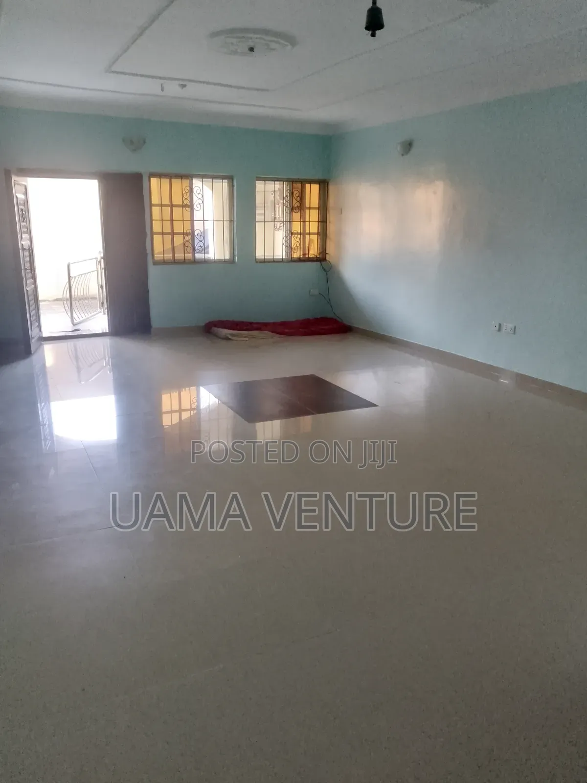 3bdrm Block of Flats in Lakowe for rent
