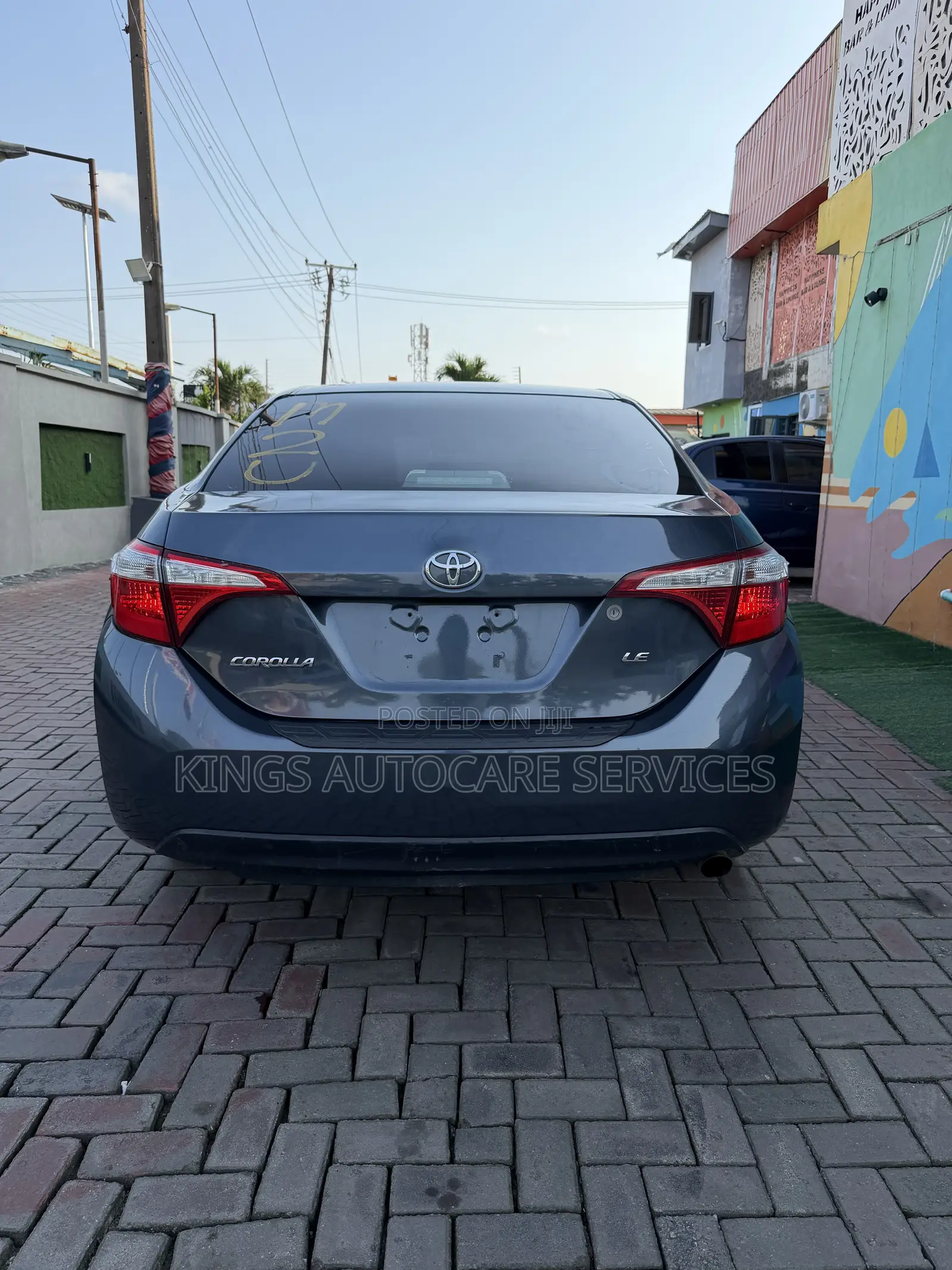 Toyota Corolla LE 4dr Sedan (1.8L 4cyl CVT) 2015 Gray