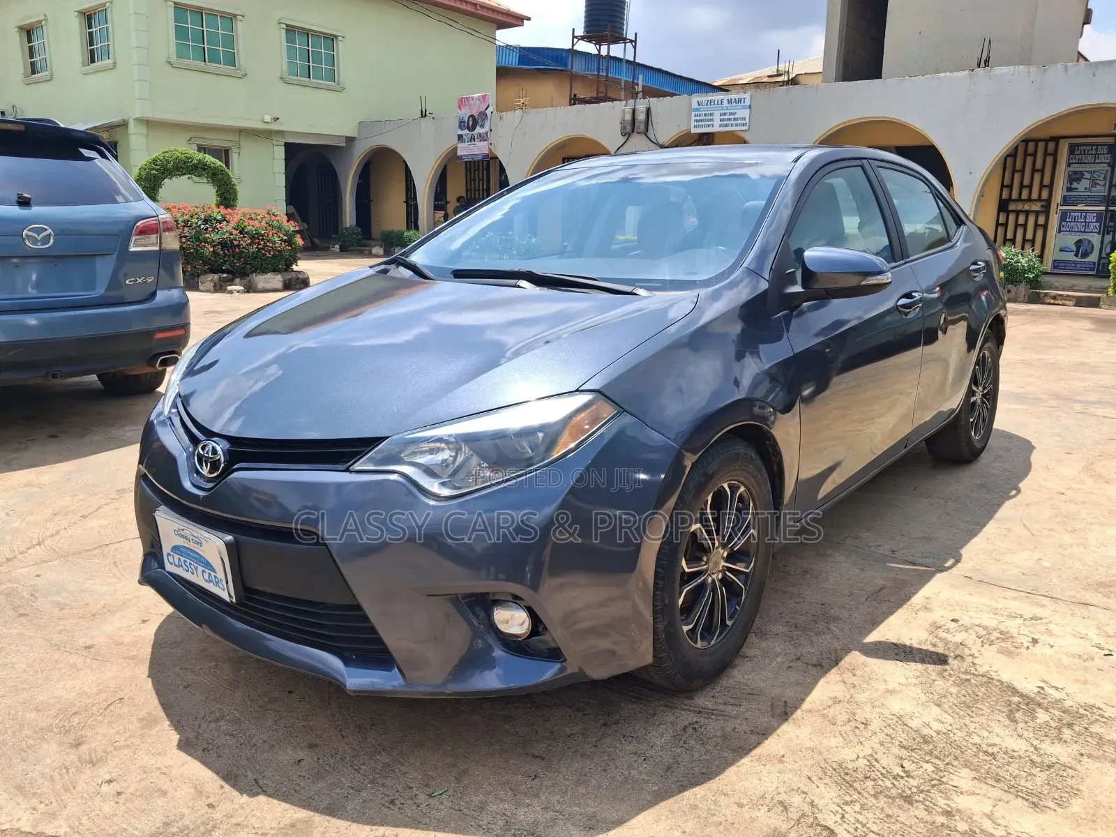 Toyota Corolla LE 4dr Sedan (1.8L 4cyl CVT) 2014 Gray